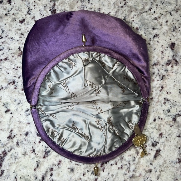Vintage Ruth Saltz Purple Velvet Rhinestone Clutch Style Retro Purse Gold Key - Picture 7 of 11
